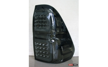 Фонари задние Toyota Hilux