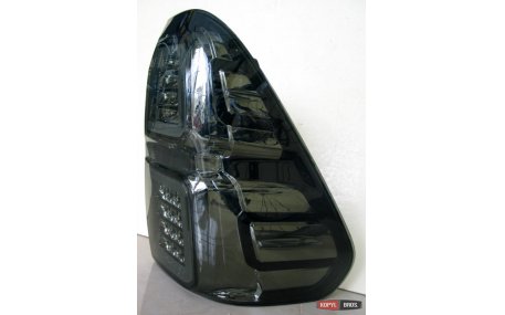 Фонари задние Toyota Hilux