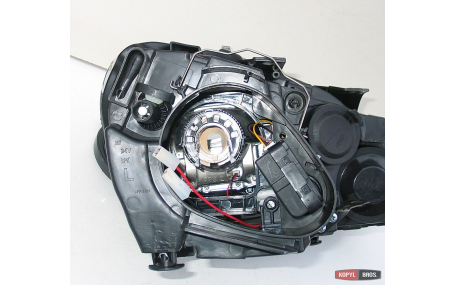 Фары передние Volkswagen Golf 6