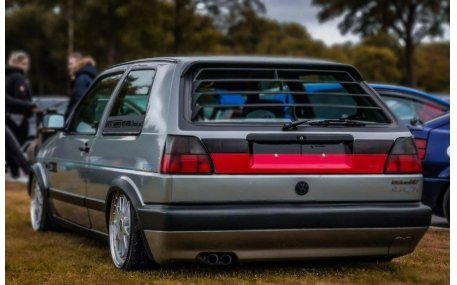 Накладка на заднее стекло Volkswagen Golf 2