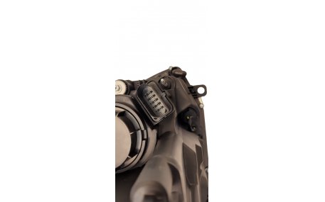 Фары передние Volkswagen Touareg