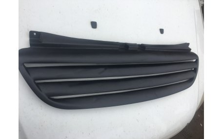 Решетка радиатора Mercedes Vito W639 2003-2010