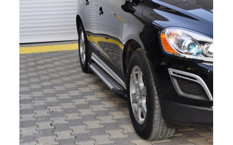 Подножки Volvo XC60