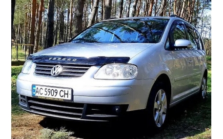Дефлектор капота Volkswagen Touran