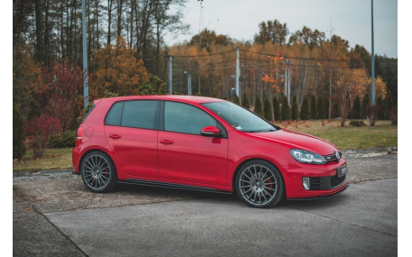 Накладки на пороги Volkswagen Golf 6