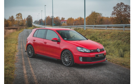 Накладки на пороги Volkswagen Golf 6