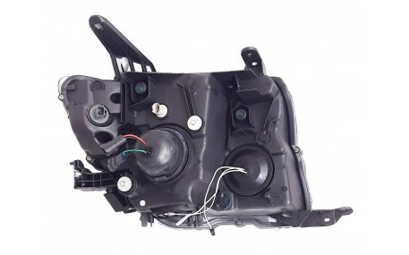 Фары передние Mitsubishi Pajero Wagon 4