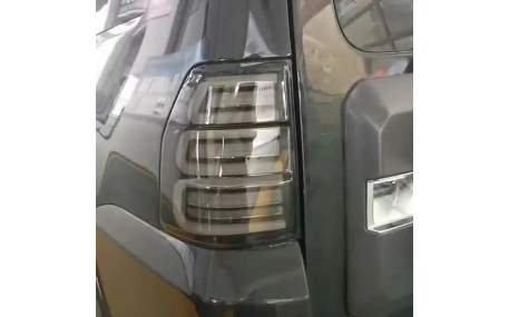 Фонари задние Mitsubishi Pajero Wagon 4