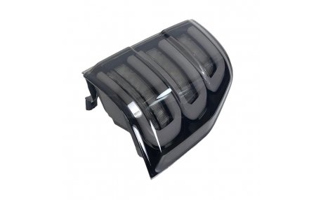 Фонари задние Mitsubishi Pajero Wagon 4