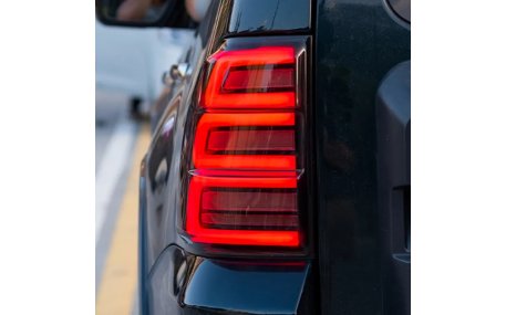 Фонари задние Mitsubishi Pajero Wagon 4