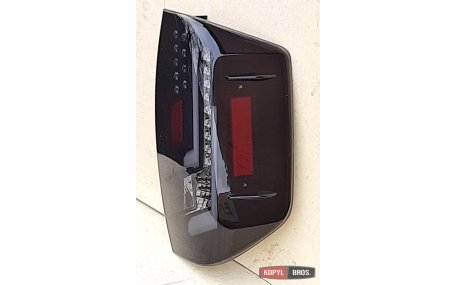 Фонари задние Toyota Tundra 2014-2021