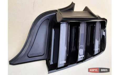 Фонари задние Ford Mustang