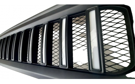 Решетка радиатора Suzuki Jimni