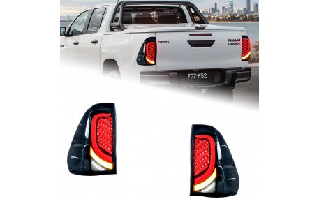 Фонари задние Toyota Hilux 2015-2021