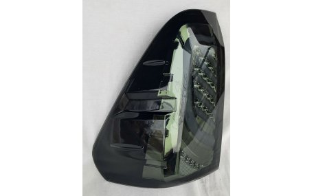 Фонари задние Toyota Hilux