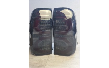 Фонари задние Toyota Hilux 2015-2020