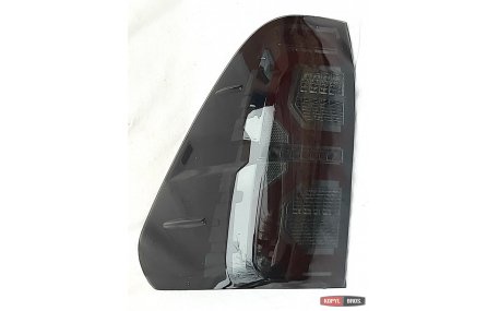Фонари задние Toyota Hilux 2015-2021