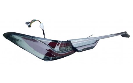 Фонари задние Toyota Camry V70