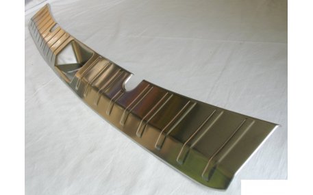 Накладка на задний бампер Subaru XV