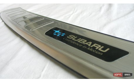 Накладка на задний бампер Subaru XV