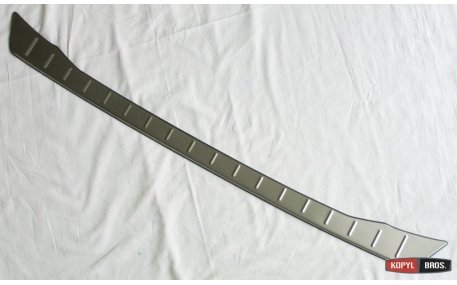 Накладка на задний бампер Toyota C-HR