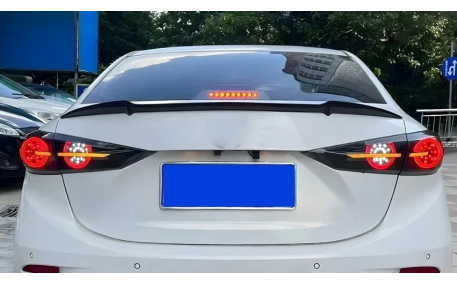 Фонари задние Mazda 3