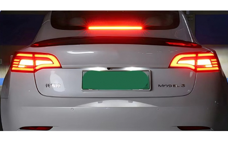 Фонари задние Tesla Model 3