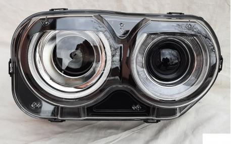 Фары передние Dodge Challenger