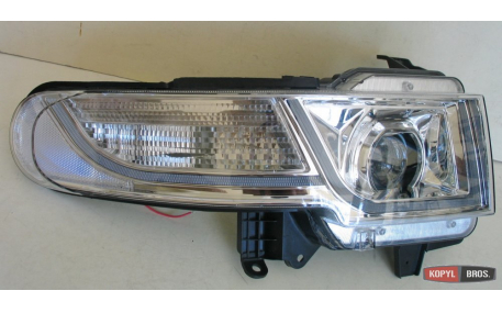Фары передние Toyota FJ Cruiser