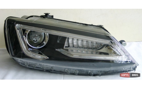 Фары передние Volkswagen Jetta