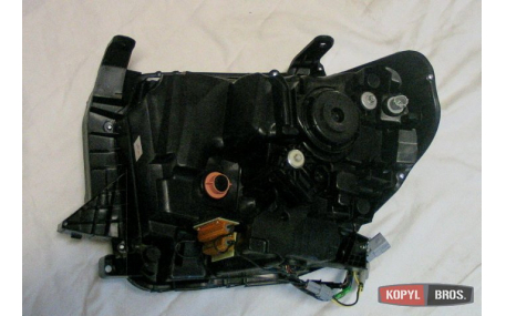 Фары передние Toyota Tundra 2014-2021