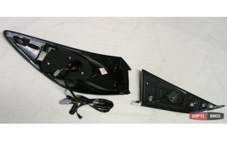 Фонари задние Mazda 3