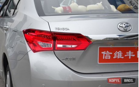 Фонари задние Toyota Corolla