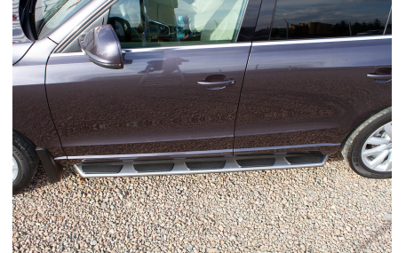 Подножки Audi Q5