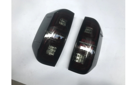 Фонари задние Toyota Tundra 2014-2021