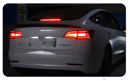 Фонари задние Tesla Model 3