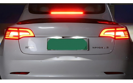Фонари задние Tesla Model 3