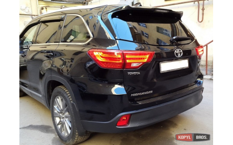 Фонари задние Toyota Highlander