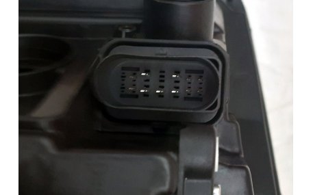 Фары передние Audi Q5 2008-2012