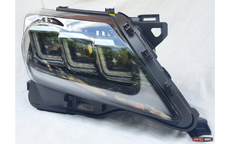 Фары передние Lexus LX570 2012-2015