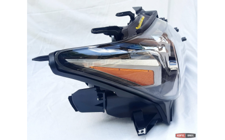 Фары передние Lexus LX570 2012-2015