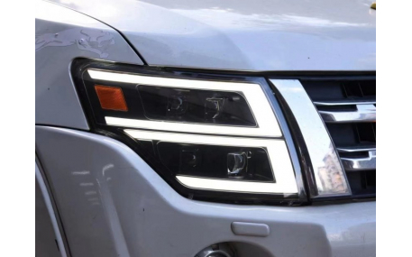 Фары передние Mitsubishi Pajero Wagon 4