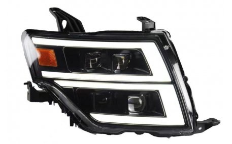 Фары передние Mitsubishi Pajero Wagon 4