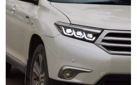 Фары передние Toyota Highlander 2010-2013