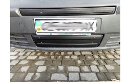 Зимняя накладка на решетку Opel Vivaro