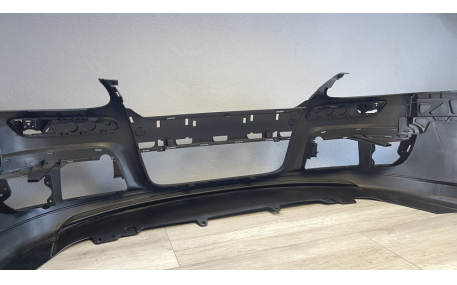 Бампер передний Volkswagen Golf 5