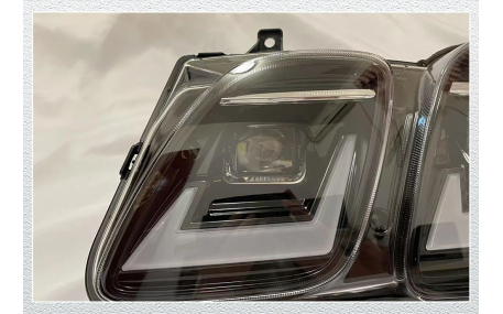 Фары передние Lexus LX470