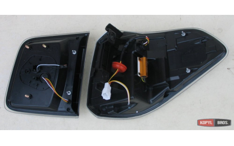 Фонари задние Nissan Patrol Y62