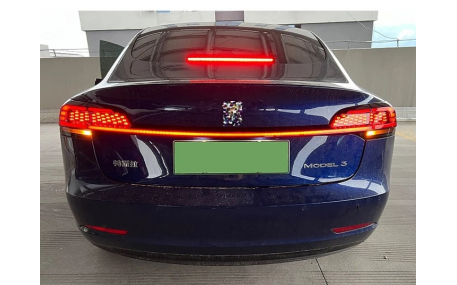 Фонари задние Tesla Model 3