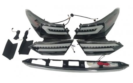 Фонари задние Toyota Camry V70